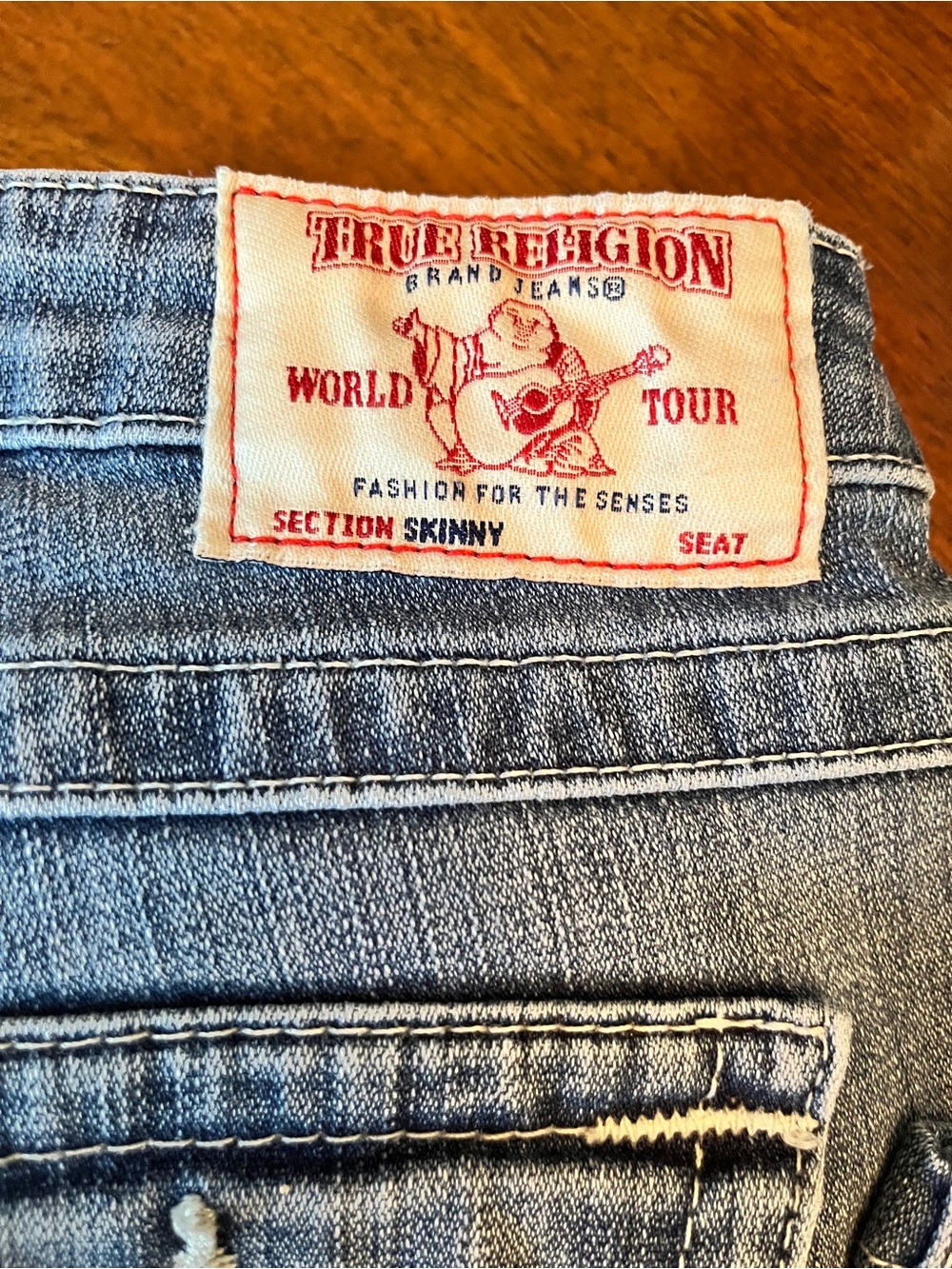 True Religion Washed Blue Denim Jeans w/Signature Tag (Sz. 26 & 34”L) EUC - Picture 8 of 10